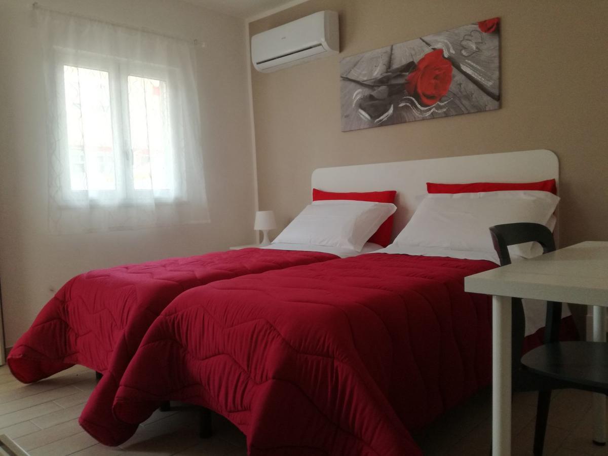 B&B Dal Gallo บัตตีปาลเลีย ภายนอก รูปภาพ